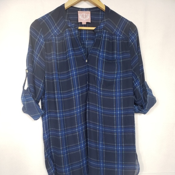 Romeo And Juliet Couture Plaid 3/4 Button Down Top - Picture 2 of 7